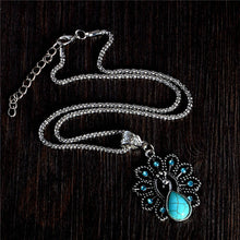 Exquisite Resin Peacock Pendant Necklace Charm Crystal Jewelry For Women